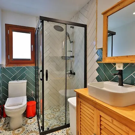 Saribelen Village 3 Bedroom كالكان