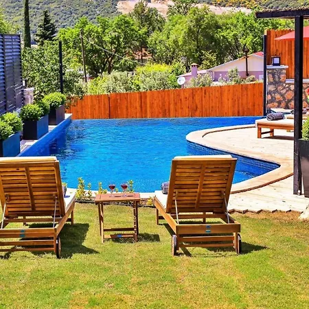 Saribelen Village 3 Bedroom 7910 Willa Kalkan