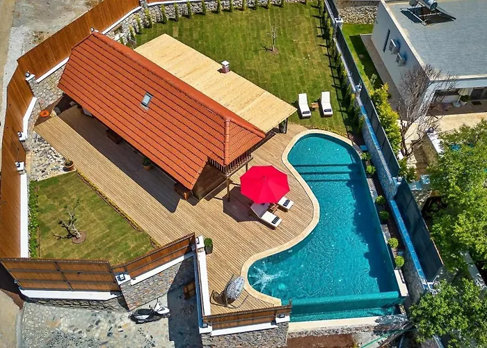 Saribelen Village 3 Bedroom Willa