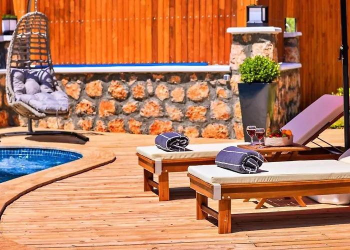 Saribelen Village 3 Bedroom Willa Kalkan