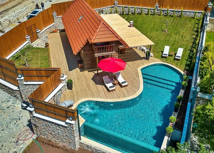 Saribelen Village 3 Bedroom Willa