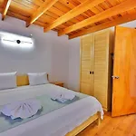 Saribelen Village 3 Bedroom וילה קלקן